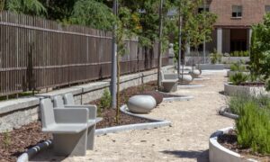 Banc béton avec accoudoirs PALUEL