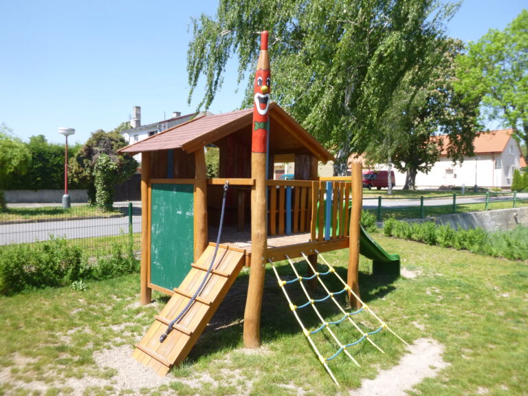 Sur Pilotis 61280-aag