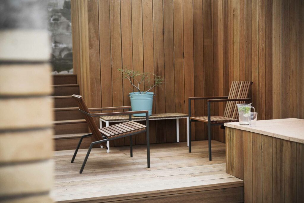 Collection D1 chaise | fauteuil | banc | table