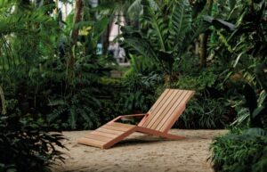 Chaise longue en bois ANGON.