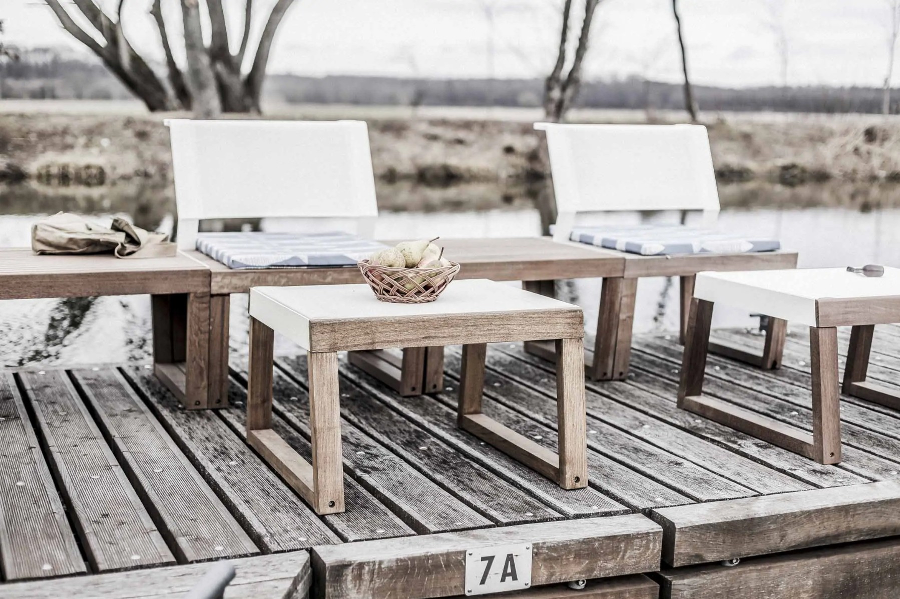 Tabouret bois et tissu pour terrasse BILIA