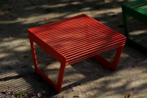 Tabouret robuste tout acier OZAN.
