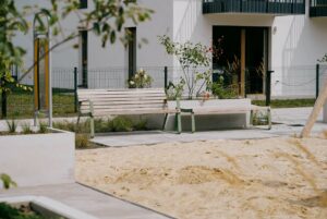 Banc confort avec accoudoirs en bois BORDEAUX