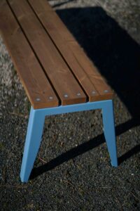 Banc économique en bois BLAGNAC--