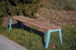 Banc économique en bois BLAGNAC