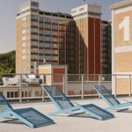 Chaise longue tout acier AIGUEBELETTE.