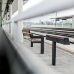 Banc long bois accoudoirs ARNAGE..