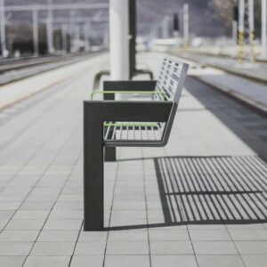 Banc tout acier accoudoirs NANTES