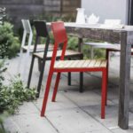 E2 chaise LCR125 en bois et hpl
