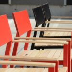 E2 chaise LCR125 en bois et hpl