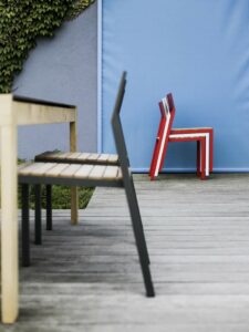 E2 chaise LCR125 en bois et hpl