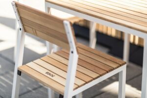 E2 chaise bois LCR126