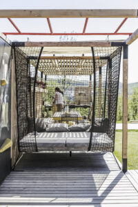 Collection Y - à la maison - dans un gîte - à l'hôtel