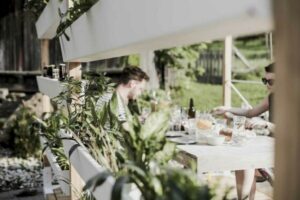 Collection Y - à la maison - dans un gîte - à l'hôtel
