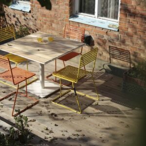Table carrée bois acier extérieur TOMINO