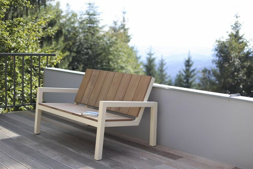 U5 Sofa LU240 & LU250.
