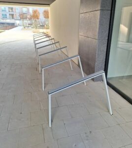 Support vélos avec caoutchouc de protection ALLONNES (6)