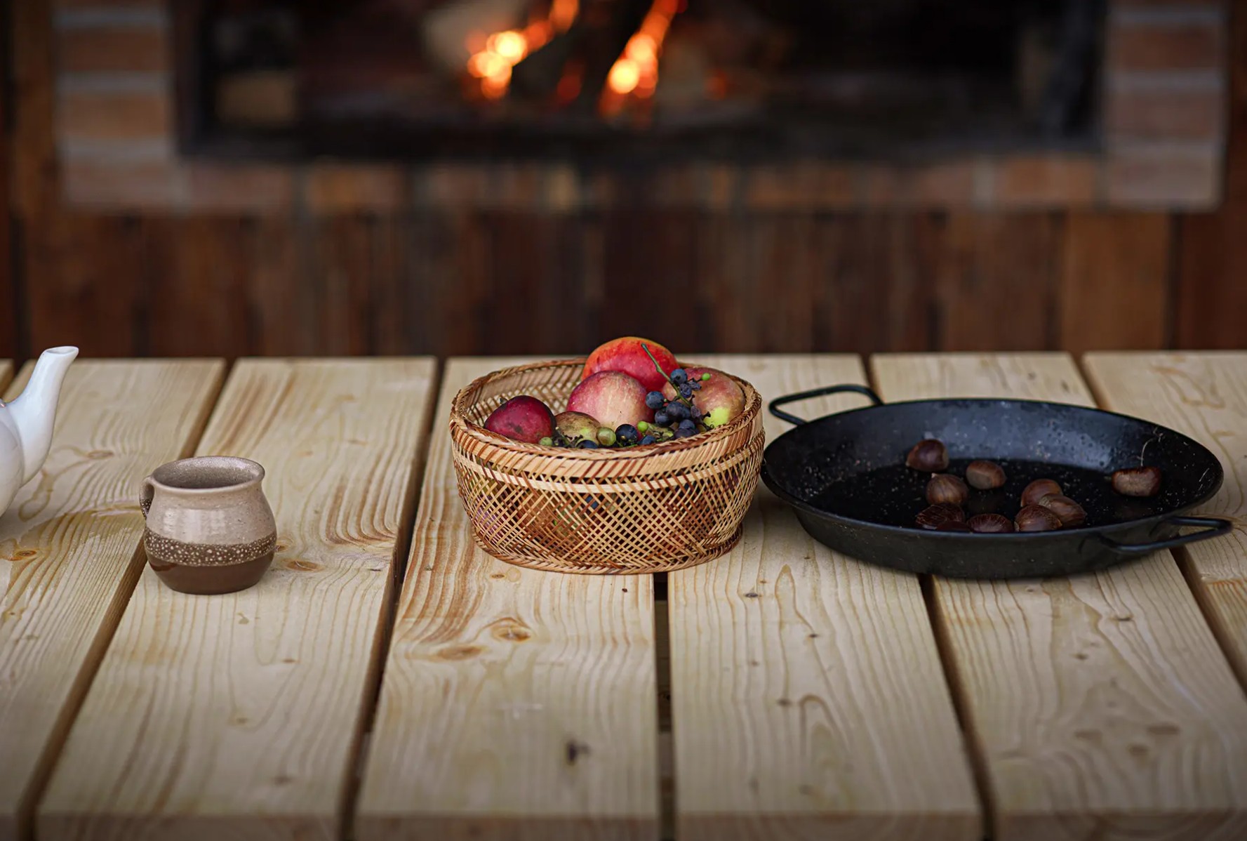 Grande table massive de repas FURIANI