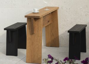 Petit tabouret bas bois massif CALVI