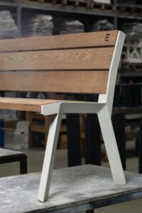 Banc bois lattes larges UZÈS .