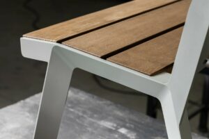 Banc bois lattes larges UZÈS..