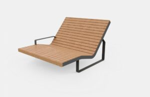 Chaise longue large bois accoudoir SEIGNOSSE.