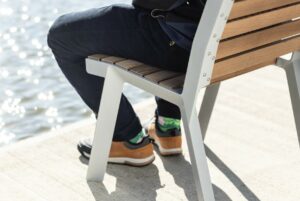 Fauteuil bois petites lames LUSSAN-