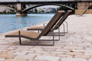 Chaise longue bois robuste accoudoir gauche SOUSTONS (3)