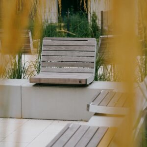 Fauteuil bois confort sur muret EYSINES