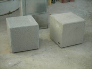 Balise béton cube multi-format BLAY