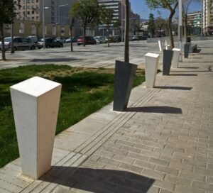 Borne béton design HEULAND