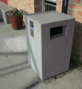 Corbeille de propreté béton robuste 65L AGY