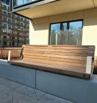 Banc avec accoudoirs sur muret Orthez__