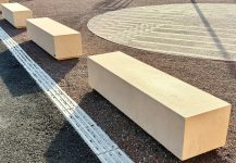 Banc épuré en béton ALVIMARE