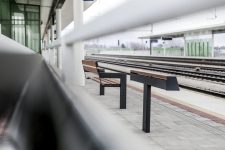 Banc long bois accoudoirs ARNAGE..