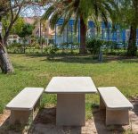 Ensemble pique-nique banc et table béton BIHOREL