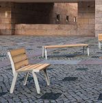 Fauteuil bois lames larges LIRAC