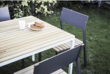 Table résistante bois outdoor L1400mm REZZA